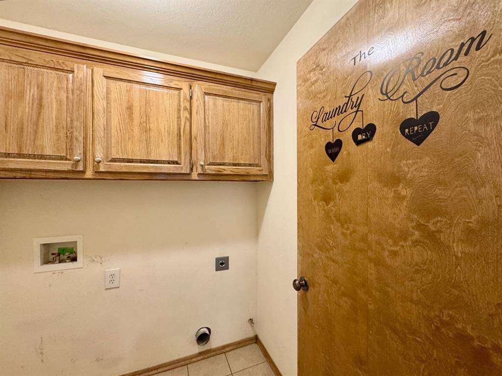 8221 Greer WAY, Oklahoma City, OK 73132