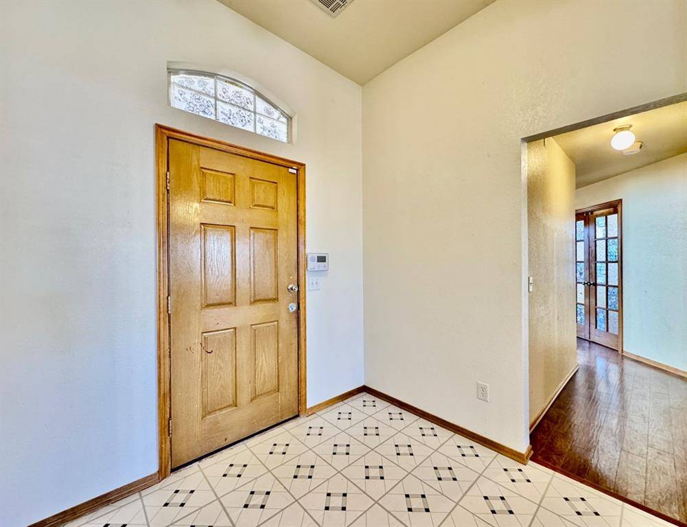 8221 Greer WAY, Oklahoma City, OK 73132