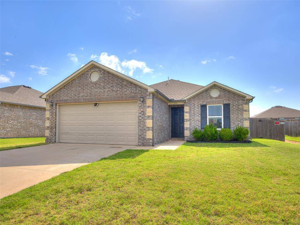 215 Waterside DR, Newcastle, OK 73065