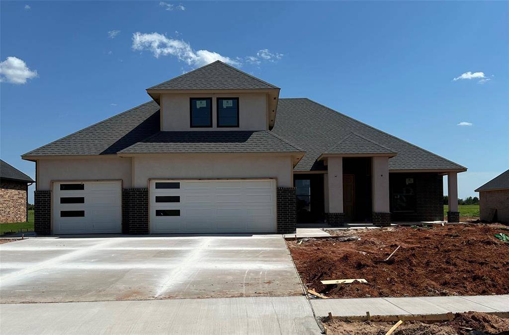 2226 W Cole DR, Mustang, OK 73064