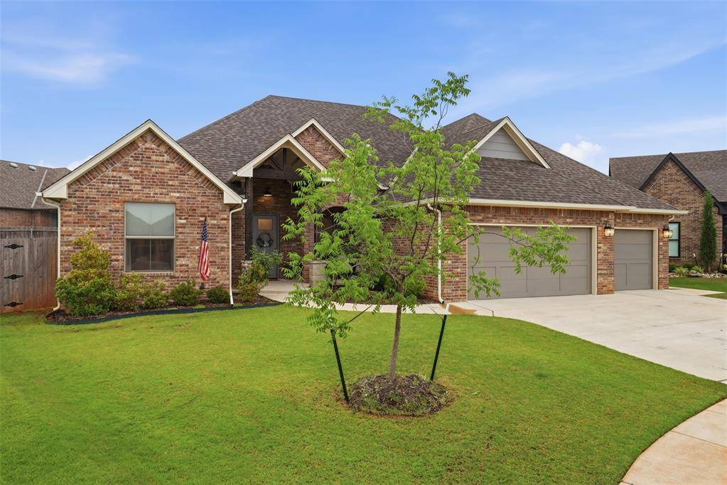5716 Gold Stone CT, Mustang, OK 73064