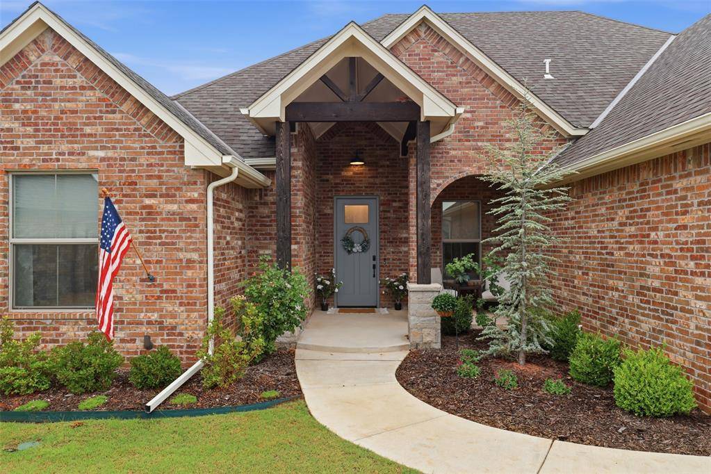 5716 Gold Stone CT, Mustang, OK 73064