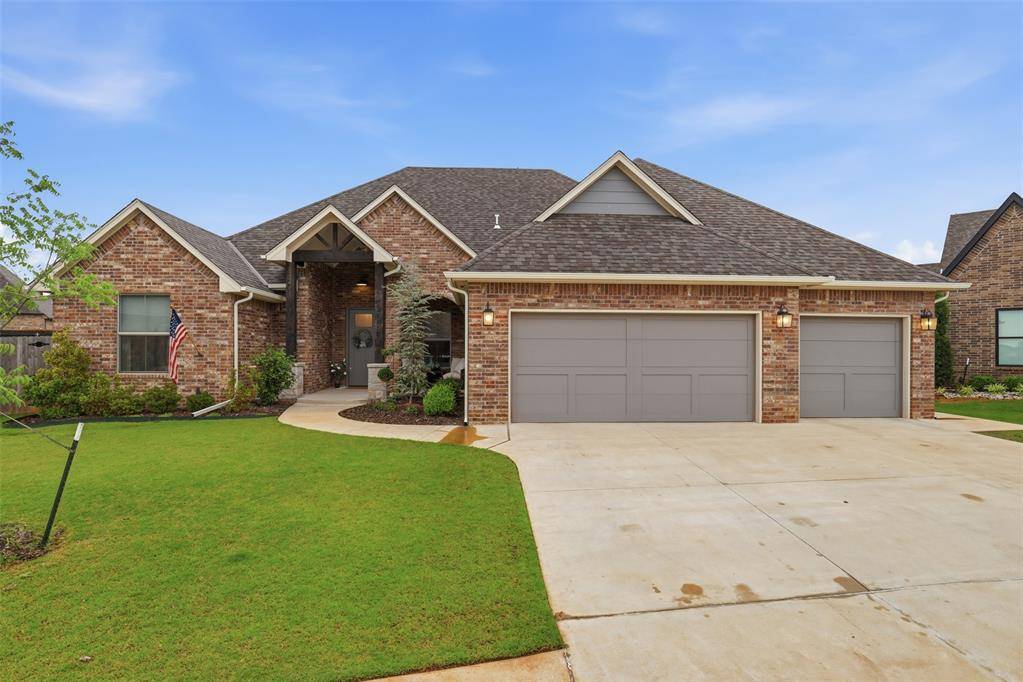 5716 Gold Stone CT, Mustang, OK 73064