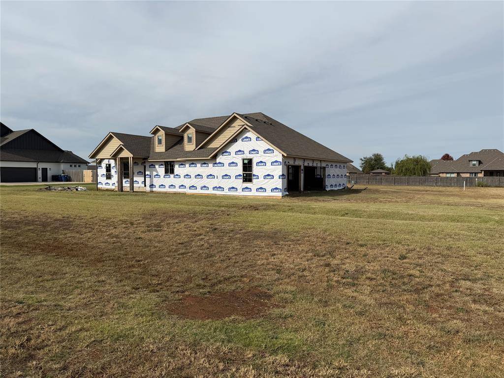 1401 W Harvard WAY, Mustang, OK 73064