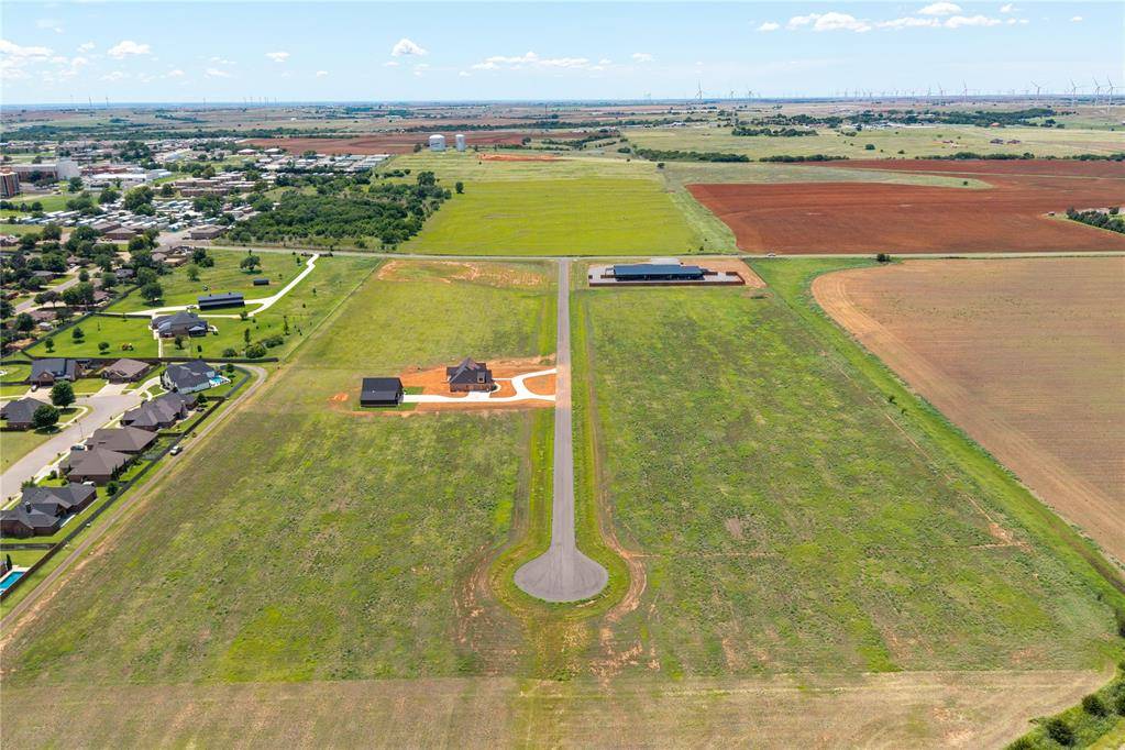 24123 E 1016 RD, Weatherford, OK 73096