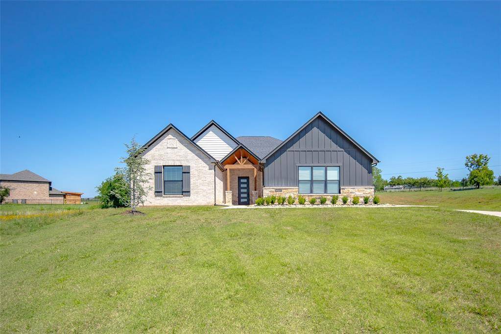 2280 Cottage LN, Blanchard, OK 73010