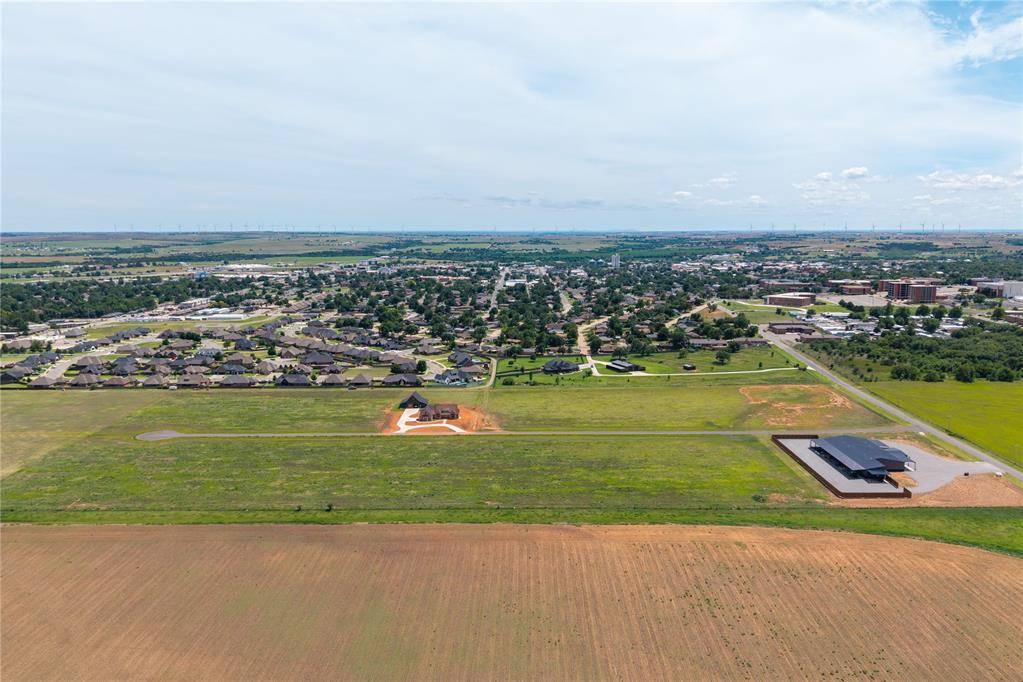 24131 E 1016 RD, Weatherford, OK 73096