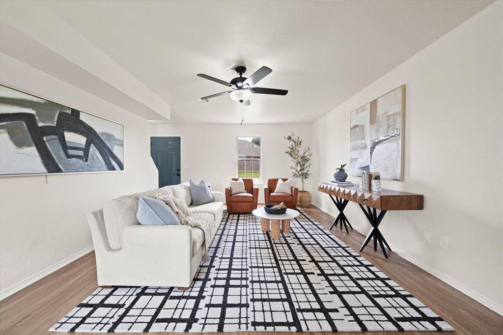 605 NE 18th ST, Moore, OK 73160