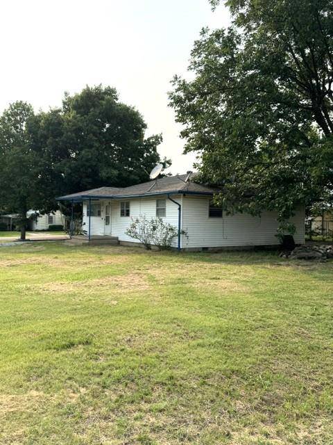 609 N Hyden, Stratford, OK 74872