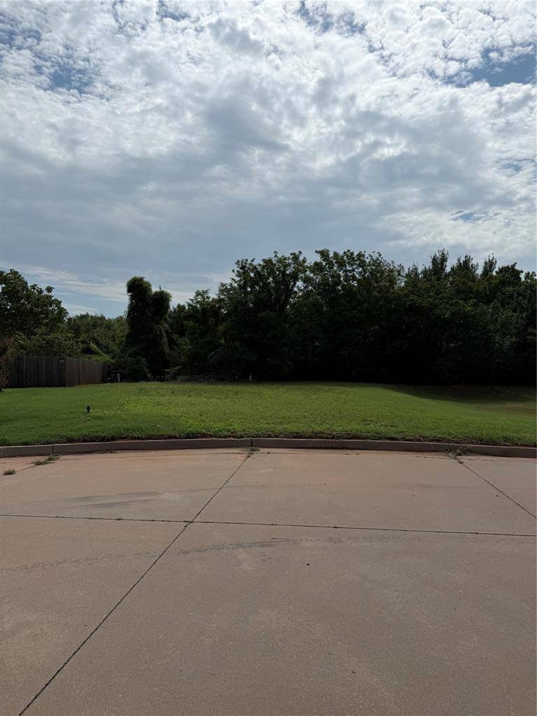 Meadowview WAY, Mustang, OK 73064