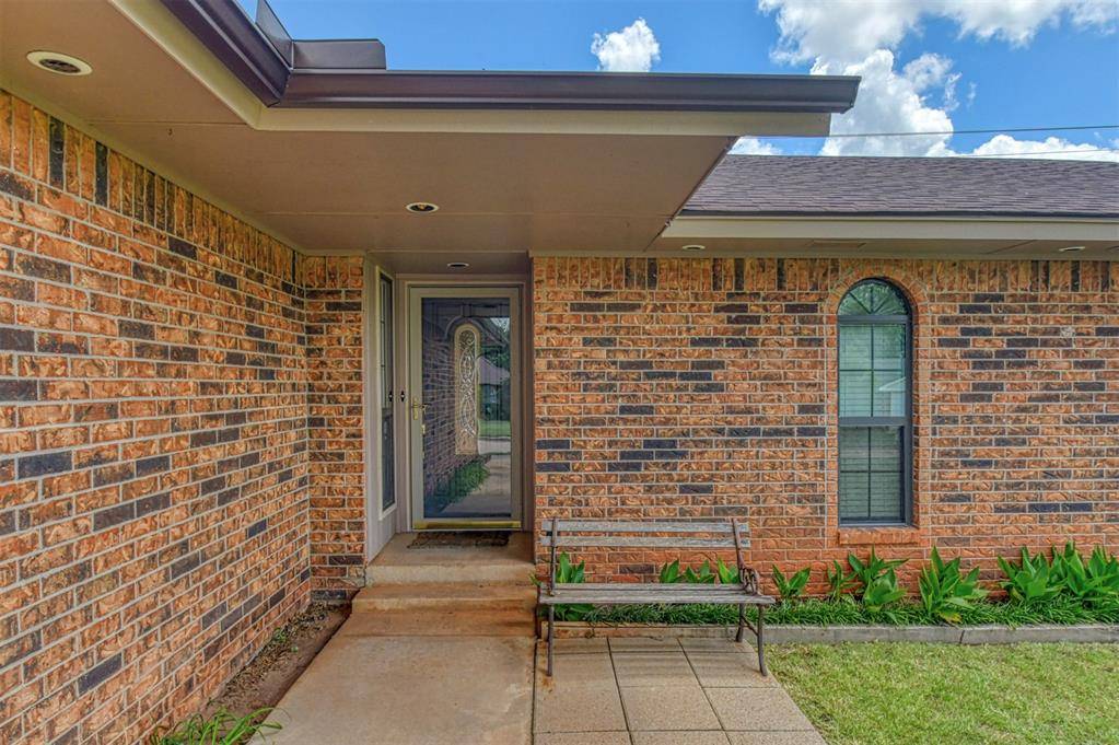 2300 N Nail Pkwy, Moore, OK 73160