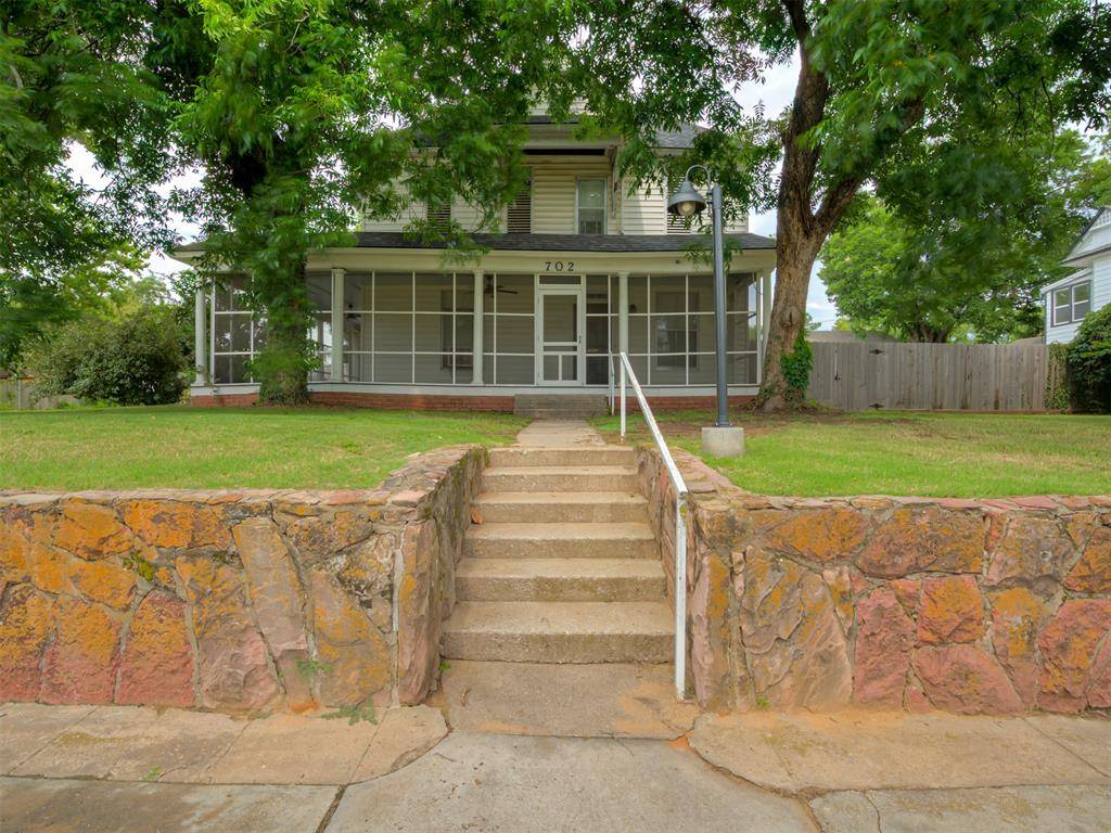 702 N Park AVE, Shawnee, OK 74801