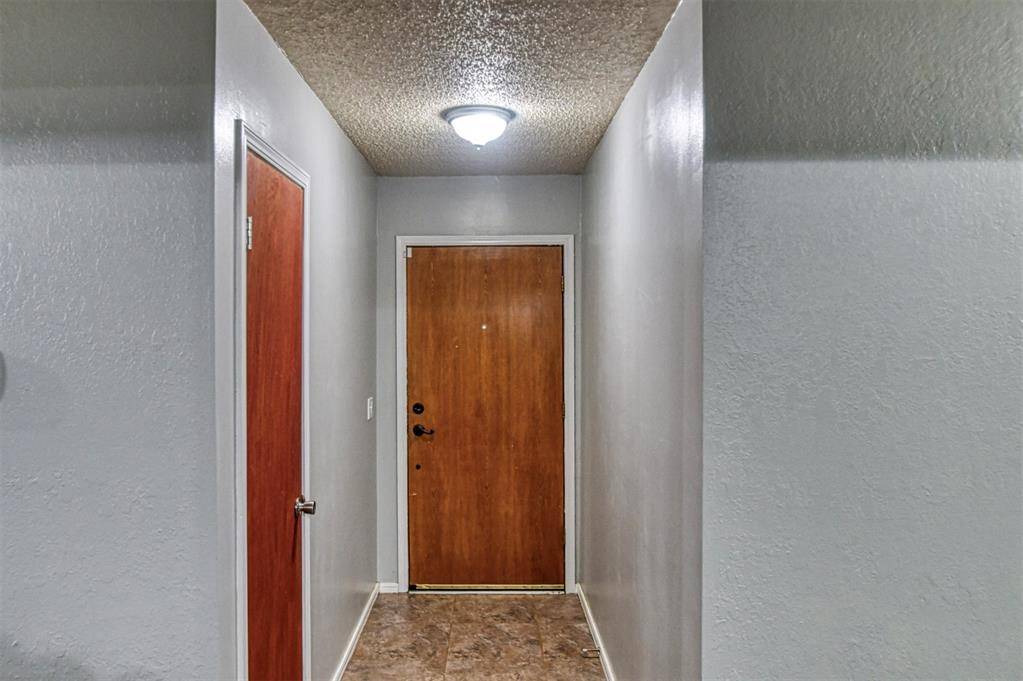 1308 SE 3rd ST, Moore, OK 73160