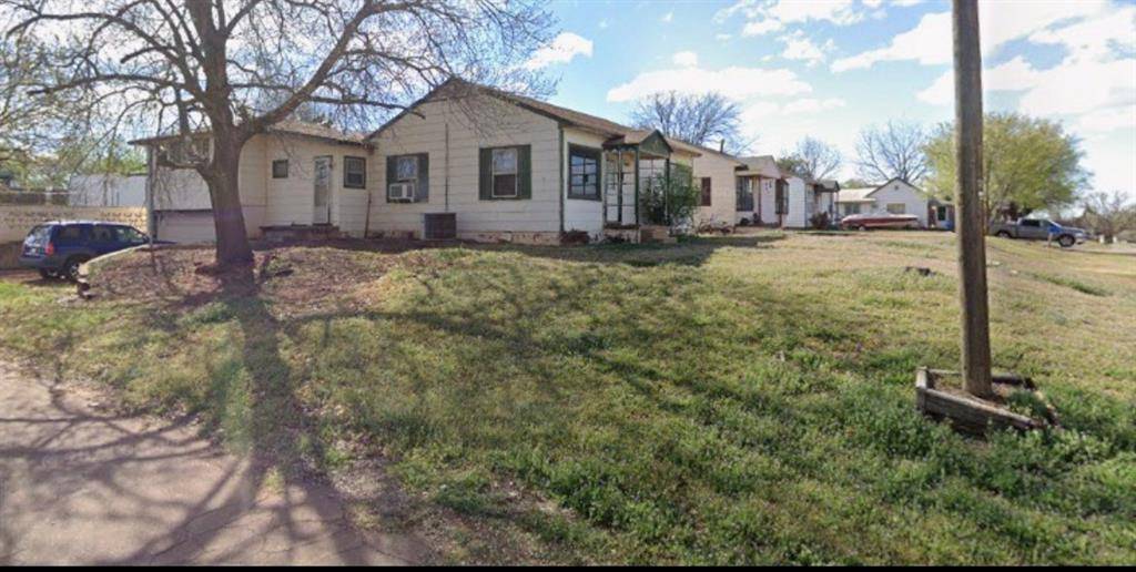 612 N 2nd ST, Sayre, OK 73662