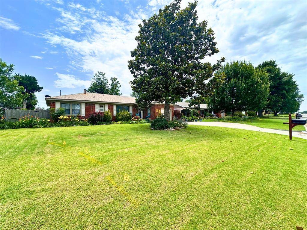 1405 W Shuttee ST, El Reno, OK 73036