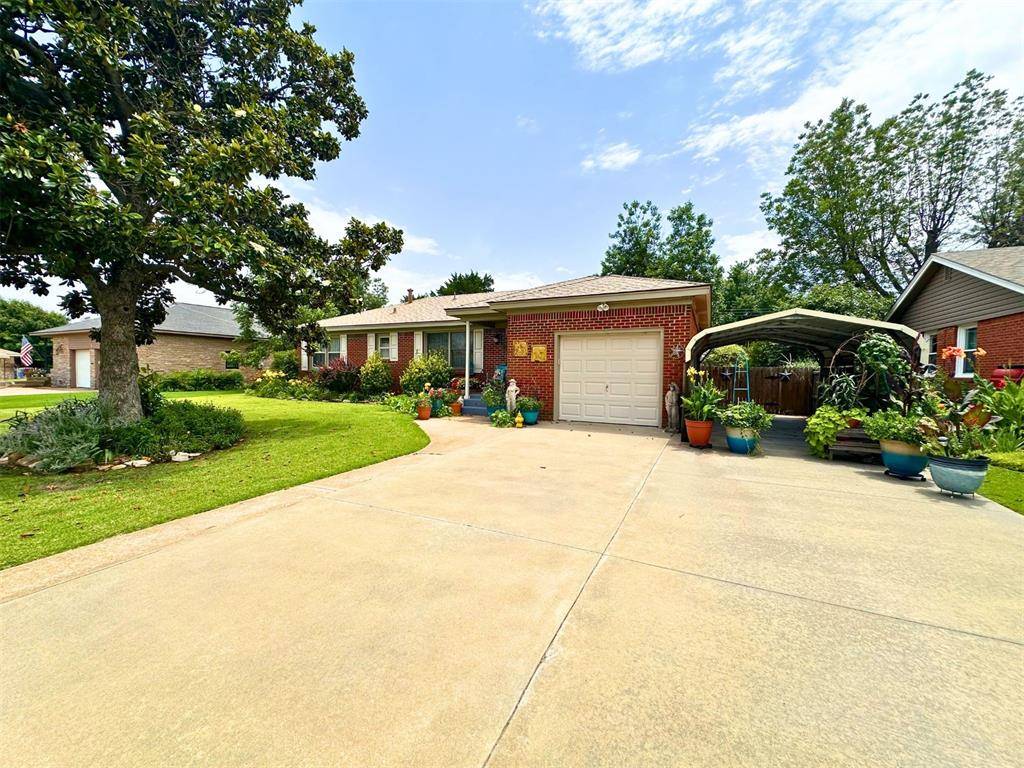1405 W Shuttee ST, El Reno, OK 73036