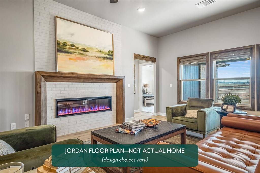 8816 Spruce ST, Edmond, OK 73003