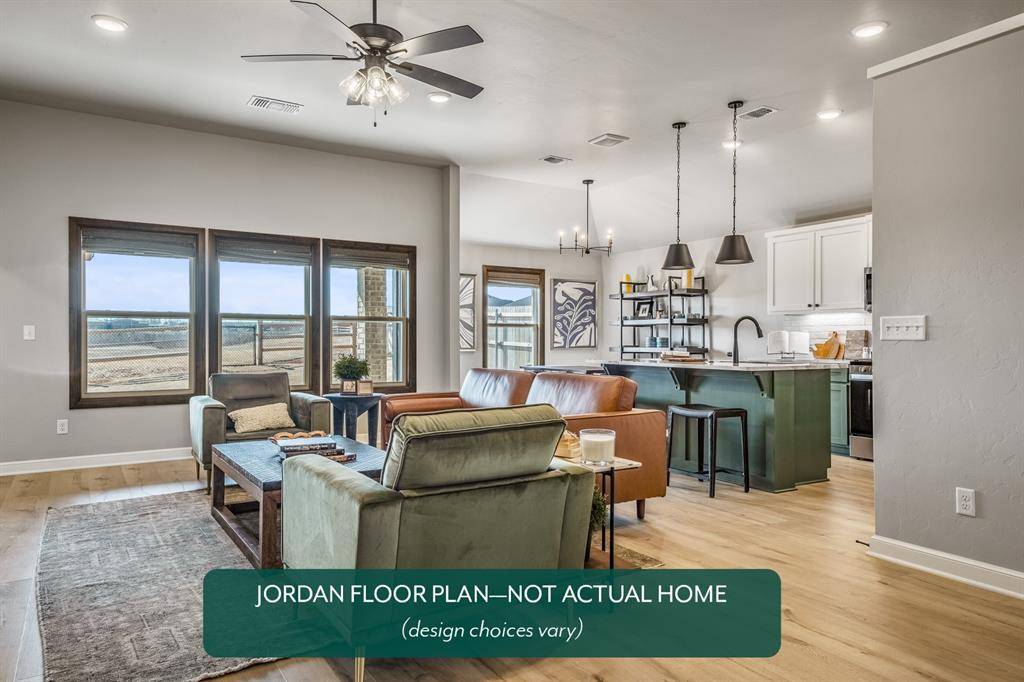 8816 Spruce ST, Edmond, OK 73003