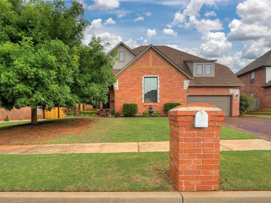 908 N Justin DR, Yukon, OK 73099