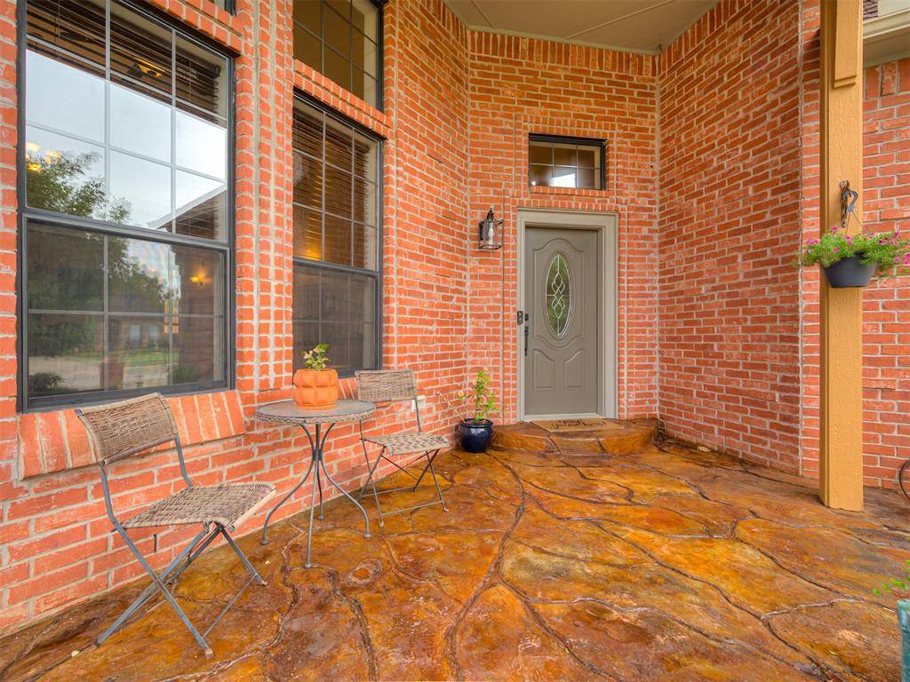 908 N Justin DR, Yukon, OK 73099