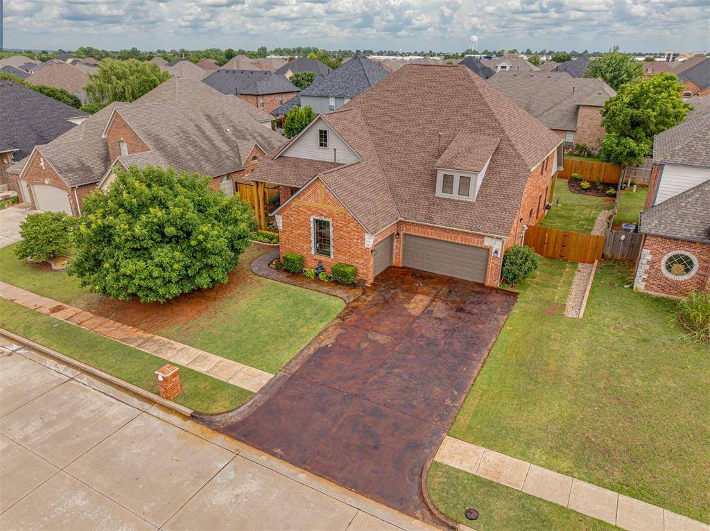 908 N Justin DR, Yukon, OK 73099