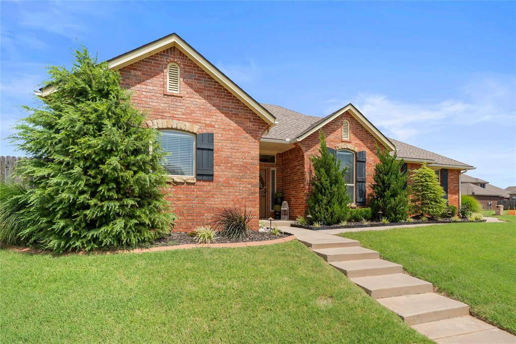505 Swingman RD, Yukon, OK 73099