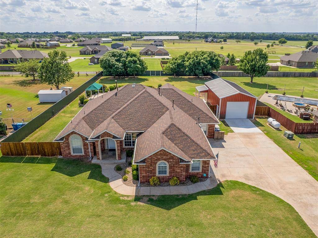 809 Grandview Rd, Tuttle, OK 73089