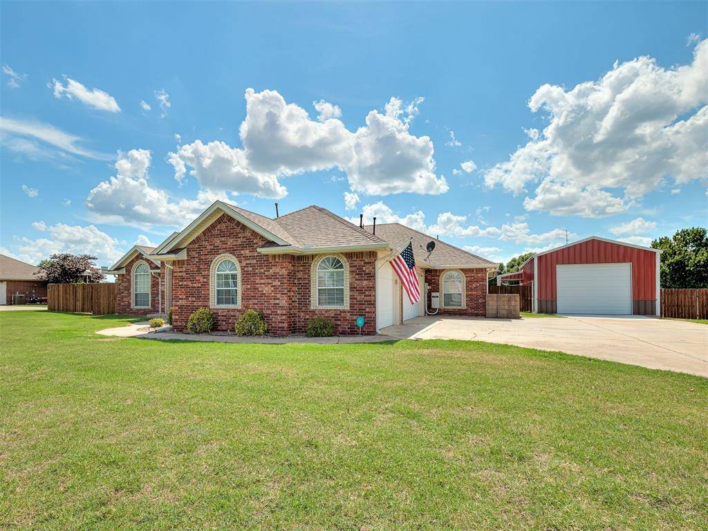 809 Grandview Rd, Tuttle, OK 73089