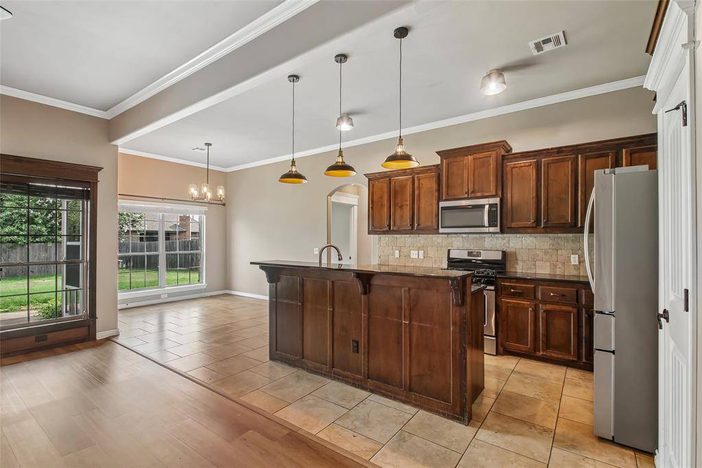 1405 Luke LN, Norman, OK 73072