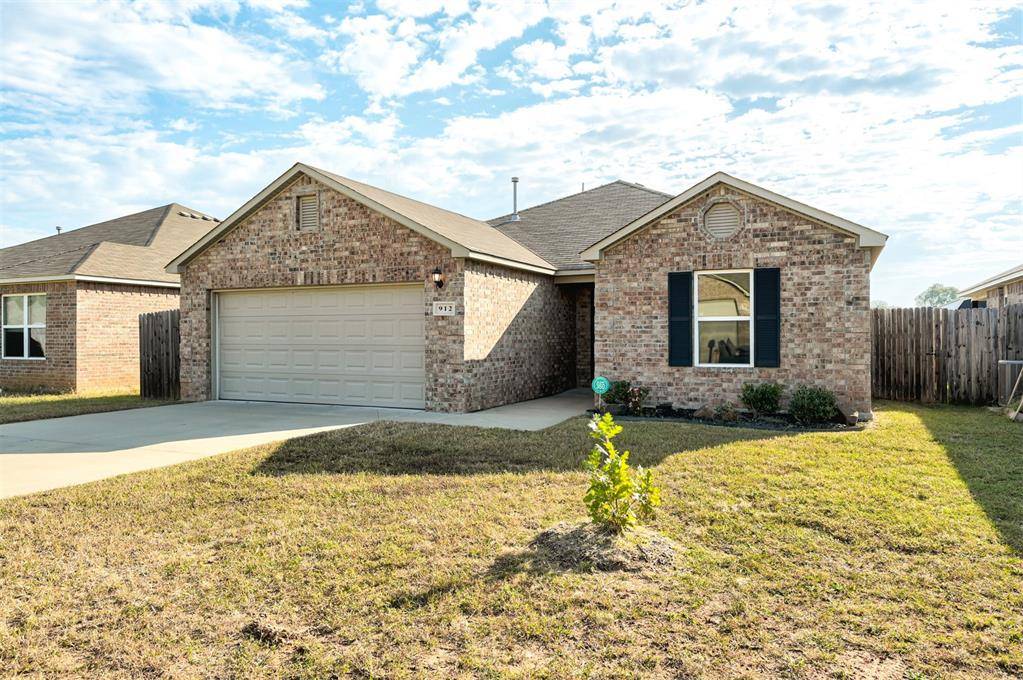 912 Klare LN, Midwest City, OK 73130