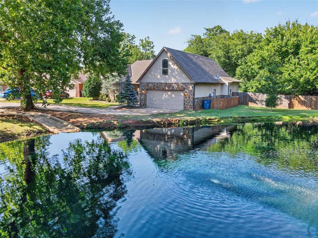 521 Partridge LN, Edmond, OK 73034