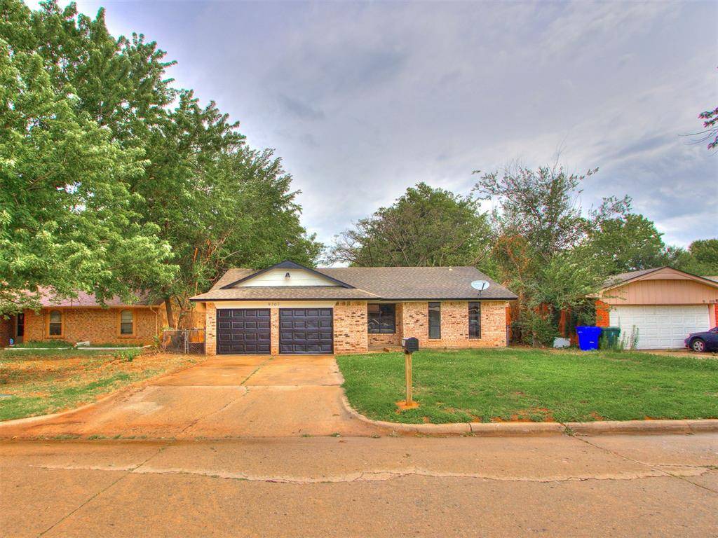 9707 NE 2nd PL, Midwest City, OK 73130