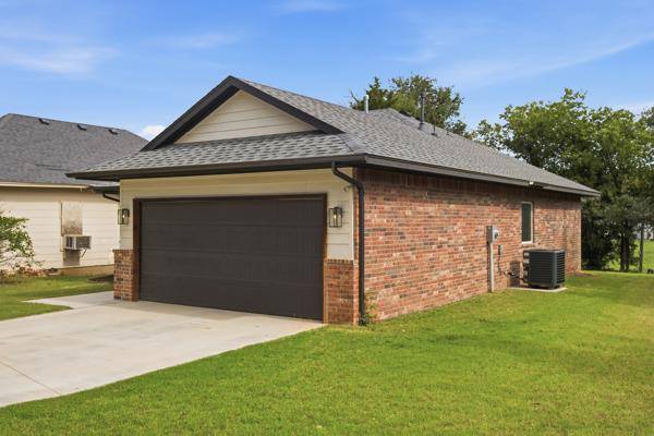 617 NW 95th ST, Oklahoma City, OK 73114