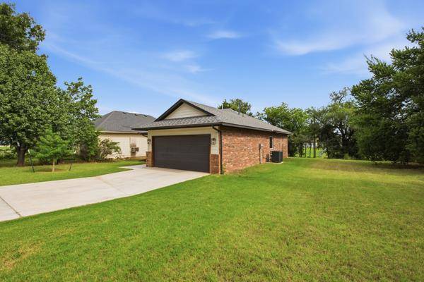 617 NW 95th ST, Oklahoma City, OK 73114