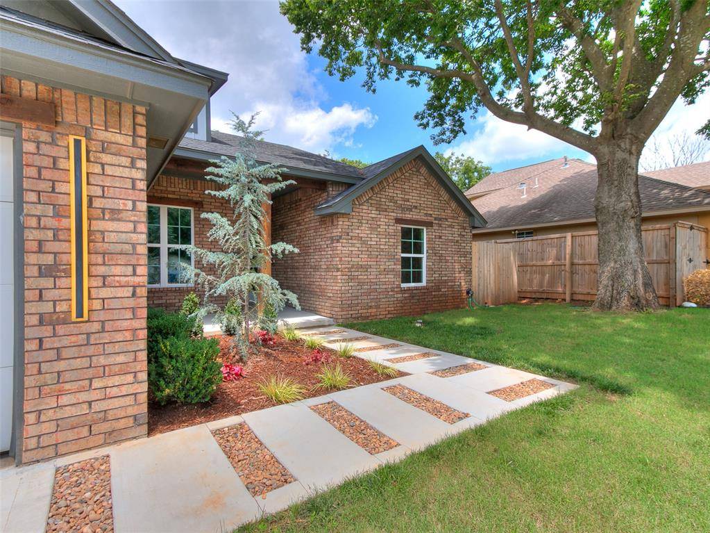 10121 St Patrick DR, Midwest City, OK 73130