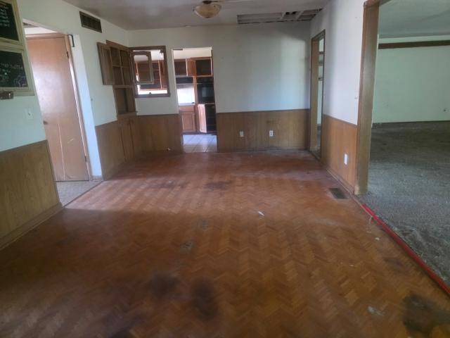 229 Randall DR, Midwest City, OK 73110