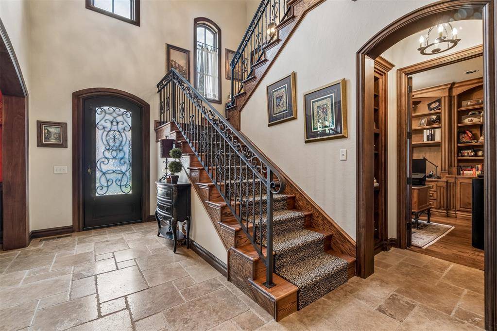 16329 Scotland WAY, Edmond, OK 73013