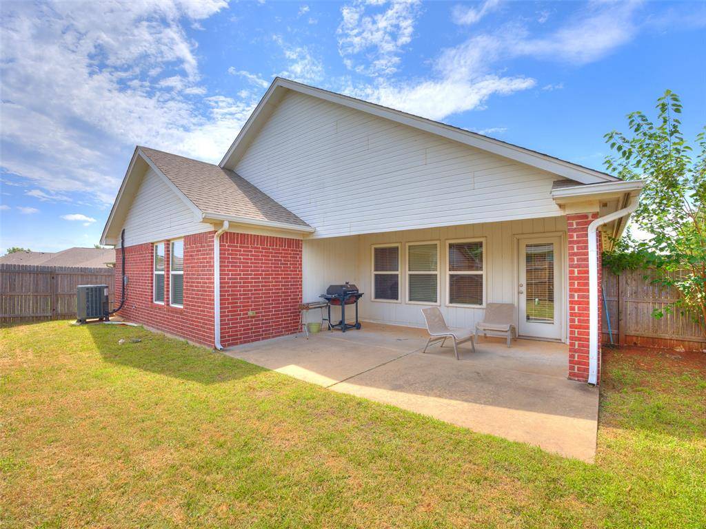 2621 NW 183rd ST, Edmond, OK 73012