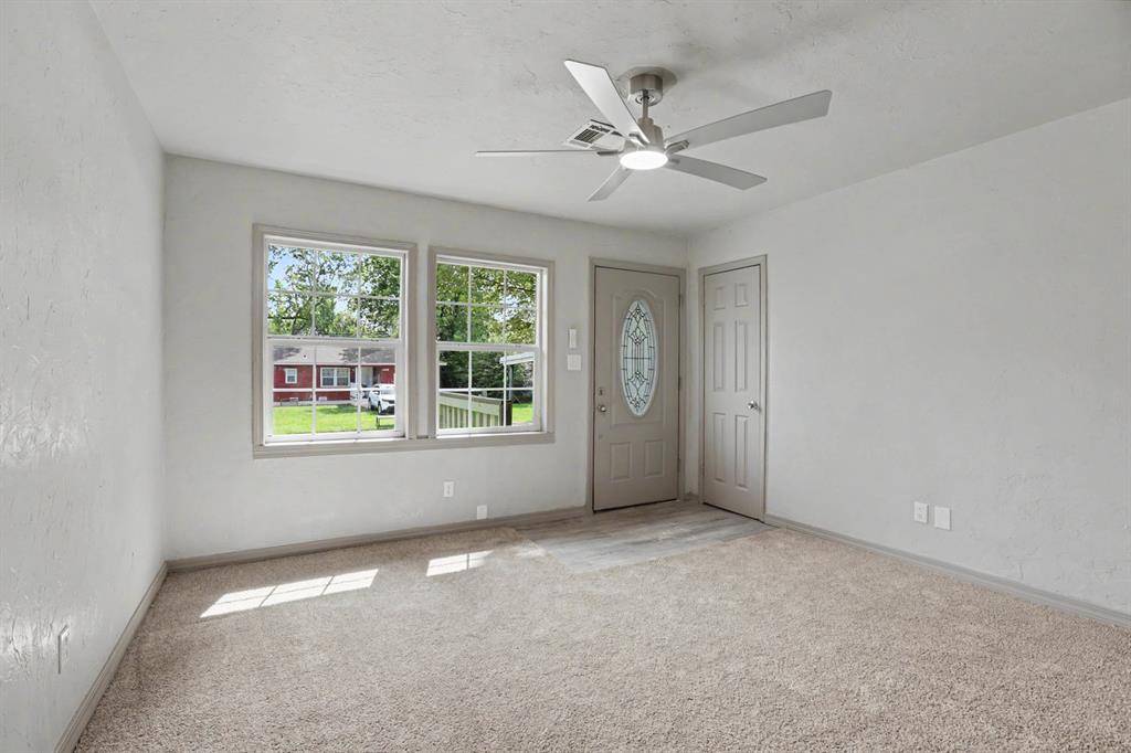 4008 Crabtree CV, Midwest City, OK 73110