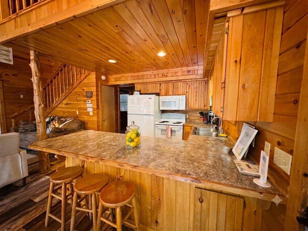 115 Laurel Branch LN, Broken Bow, OK 74728