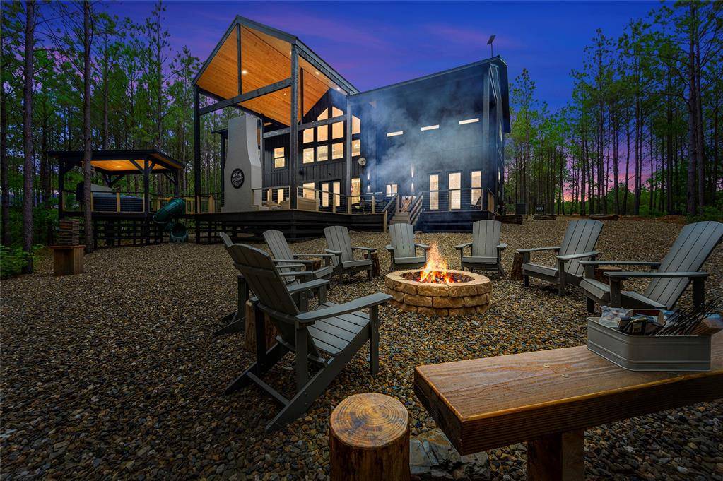 19 Bear Cedar TRL, Broken Bow, OK 74728