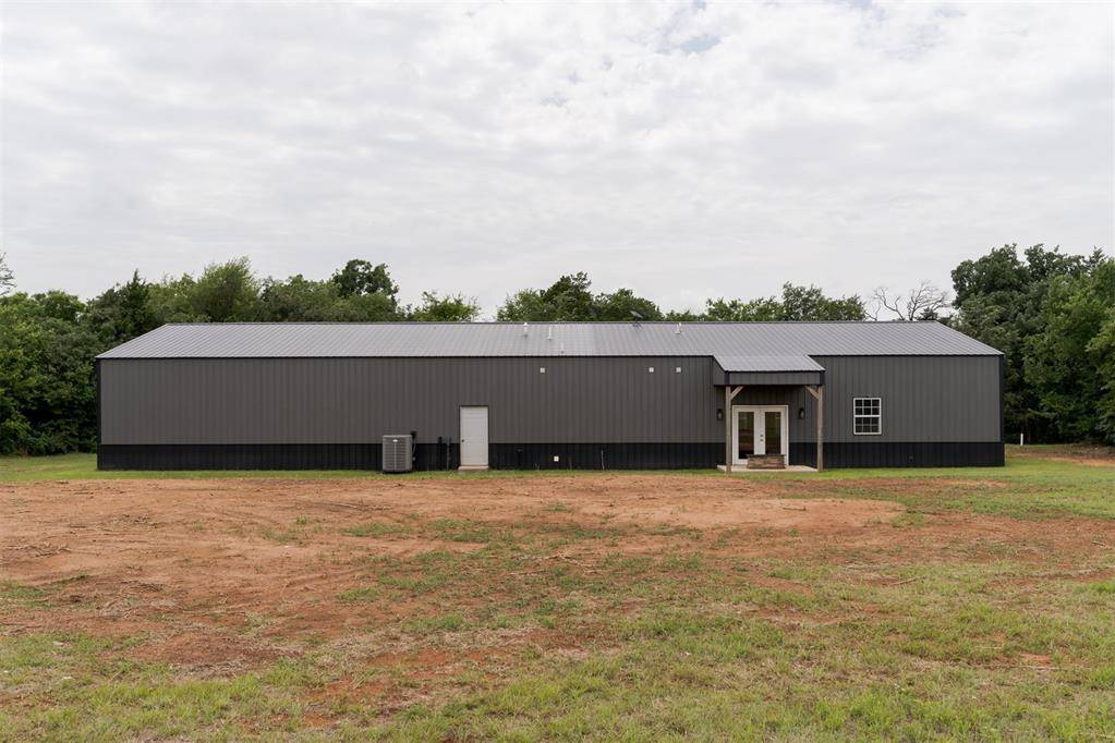 5250 Crystal Lake DR, Guthrie, OK 73044