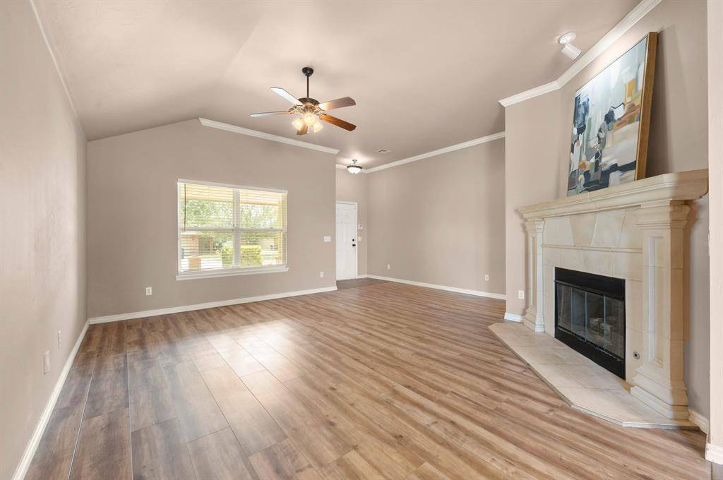 21201 River Lark LN, Edmond, OK 73012