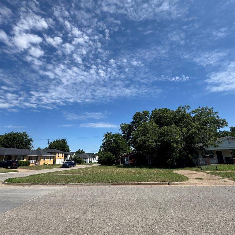 1633 NW 28th ST, Oklahoma City, OK 73106