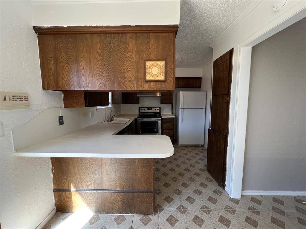 1017 S Neptune ST, Edmond, OK 73003