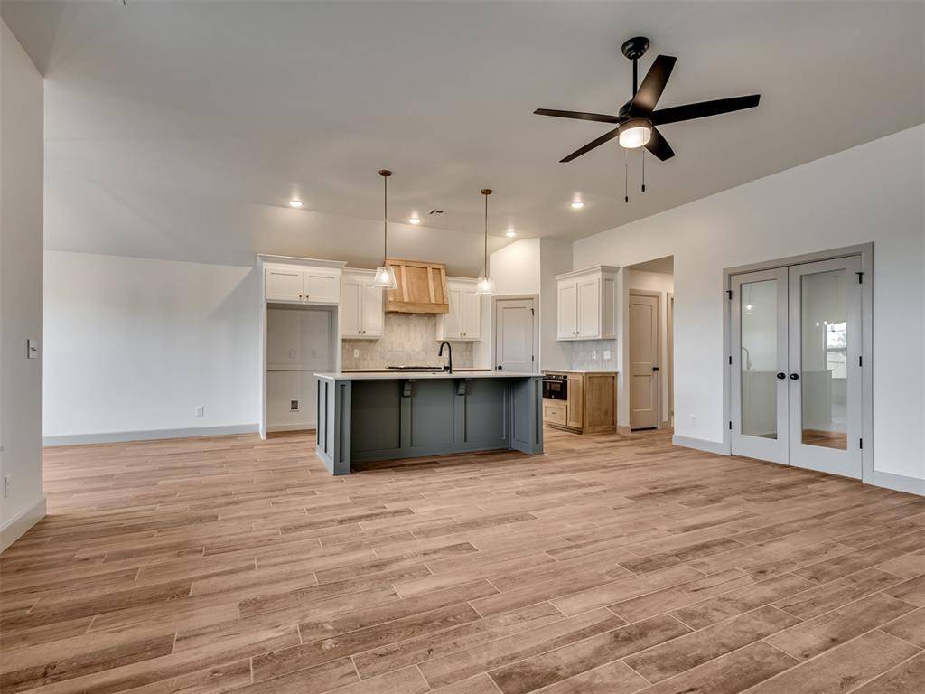 12405 Dolche Vita DR, Yukon, OK 73099