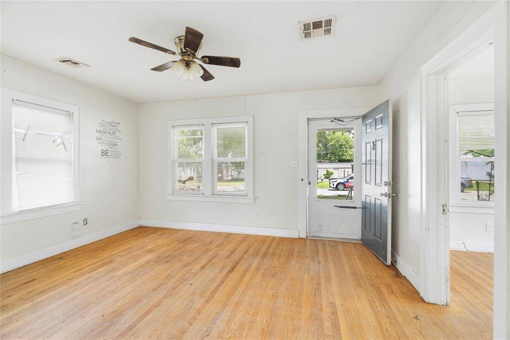 1209 N Meta AVE, Oklahoma City, OK 73107