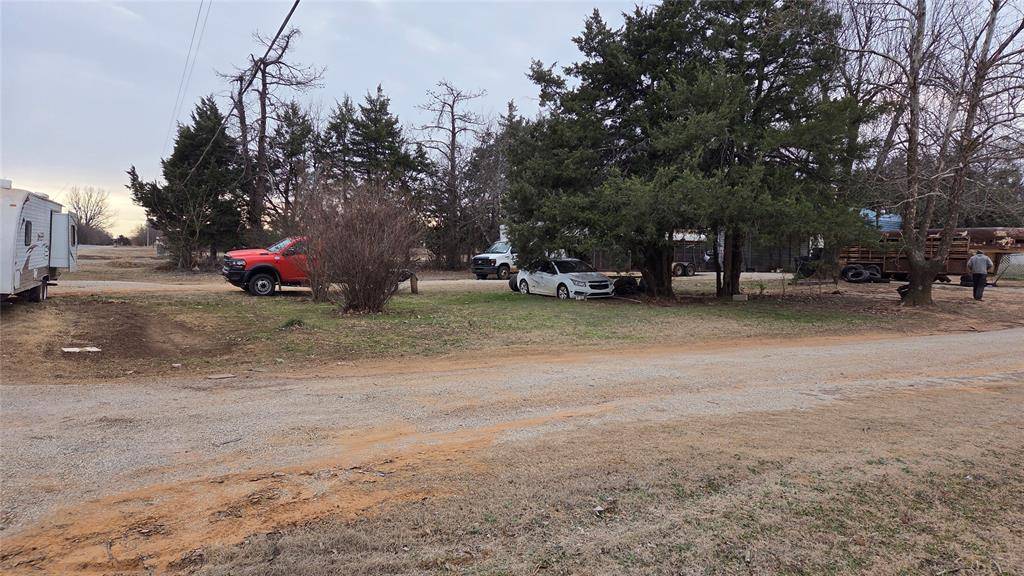 3129 Janet LN, Harrah, OK 73045