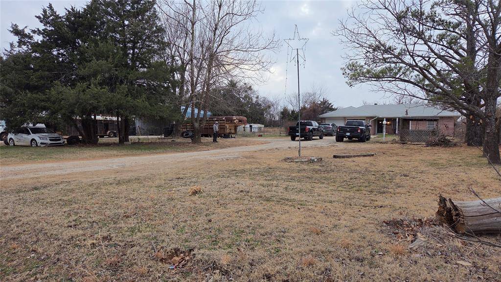 3129 Janet LN, Harrah, OK 73045