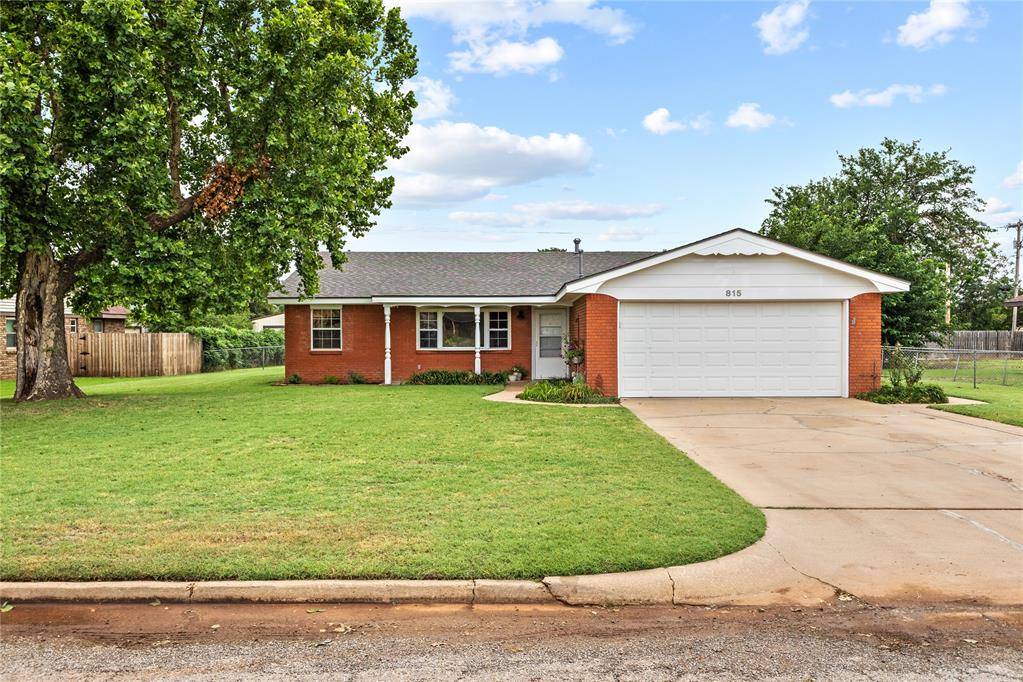 815 N 2nd ST, Okeene, OK 73763